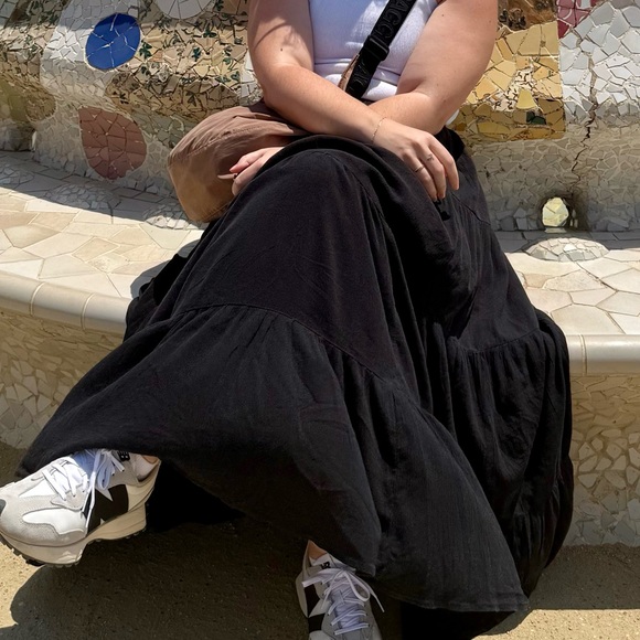 aerie Dresses & Skirts - Aerie Black Maxi Skirt